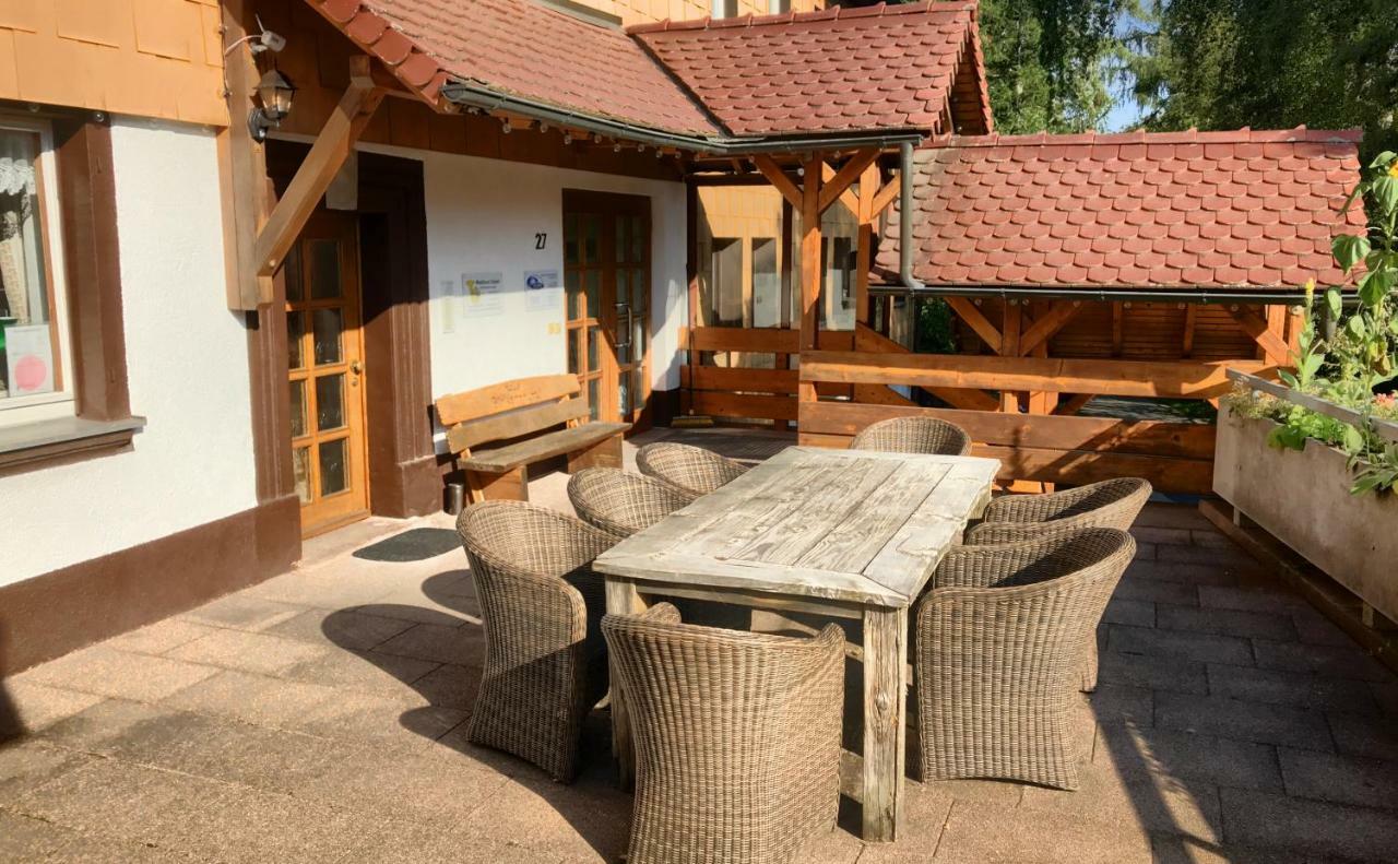 Waldhorn Apartment Dobel